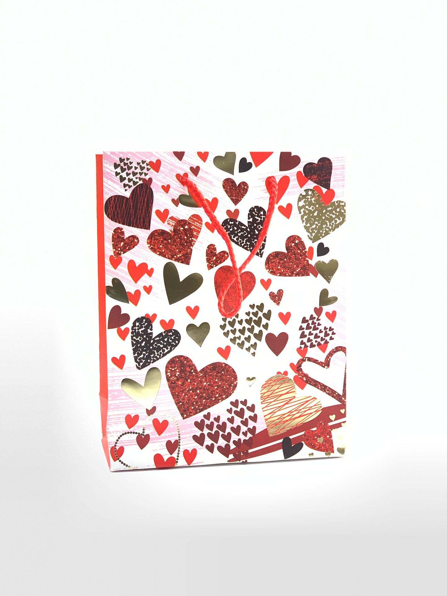 GIFT BAG WITH HEART DESIGN