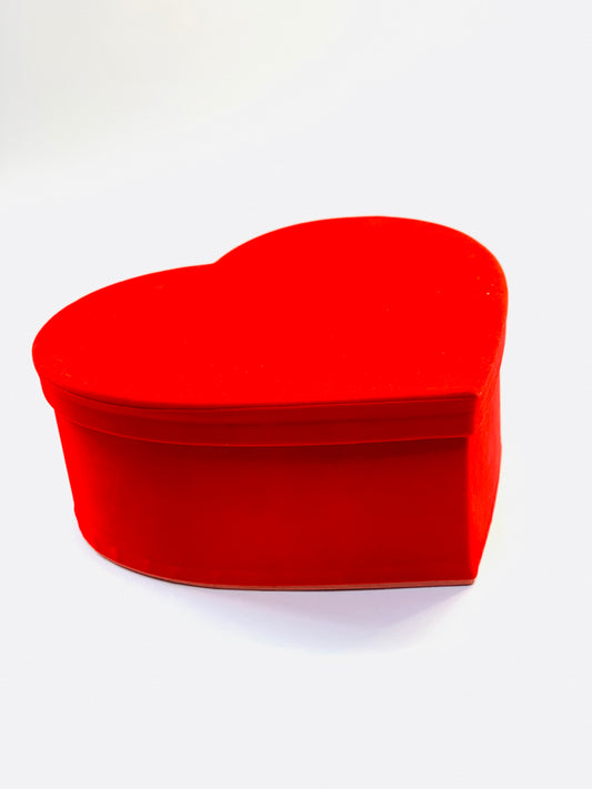 RED HEART DESIGN GIFT BOX